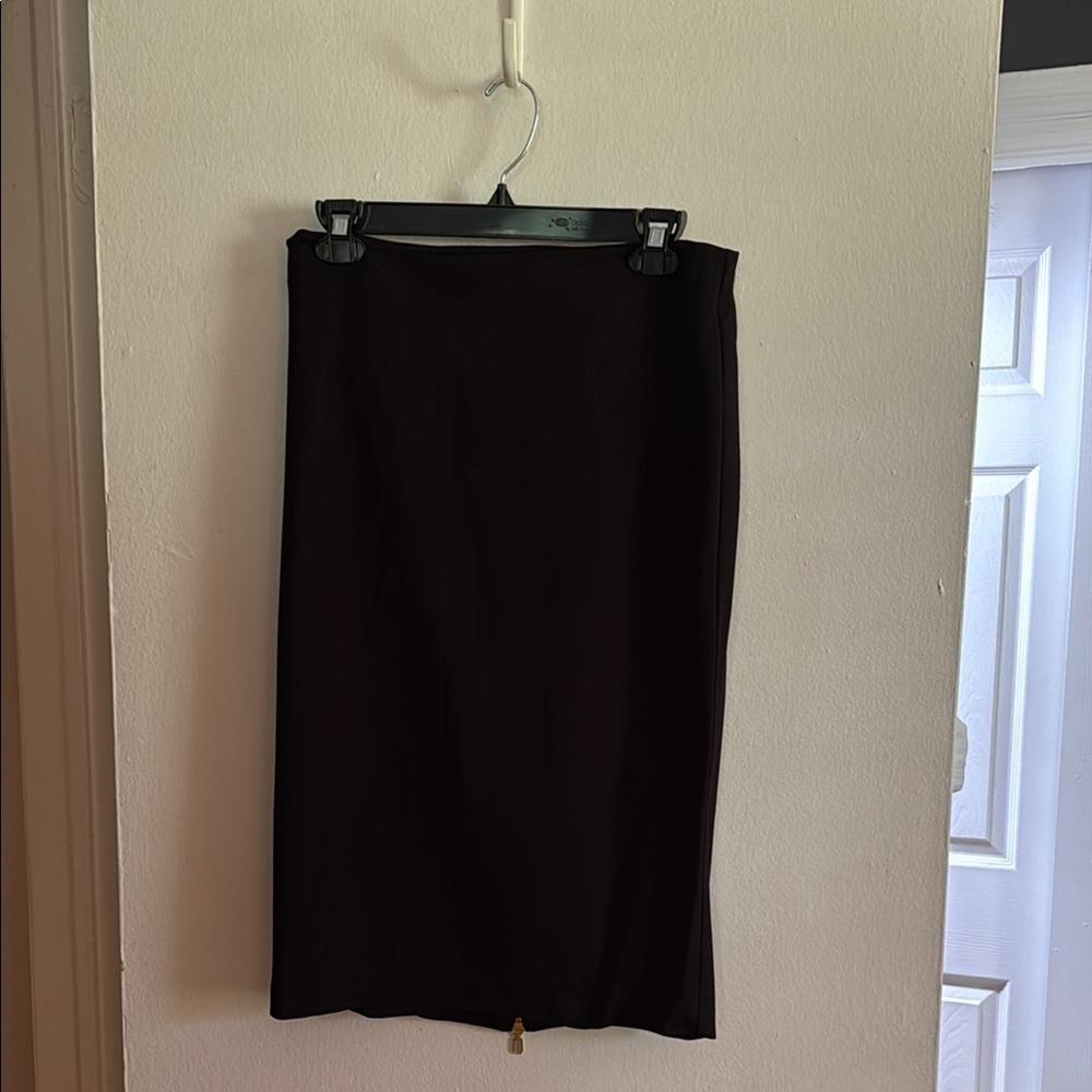 Sophisticated Black Midi Pencil Skirt with back zipper accent